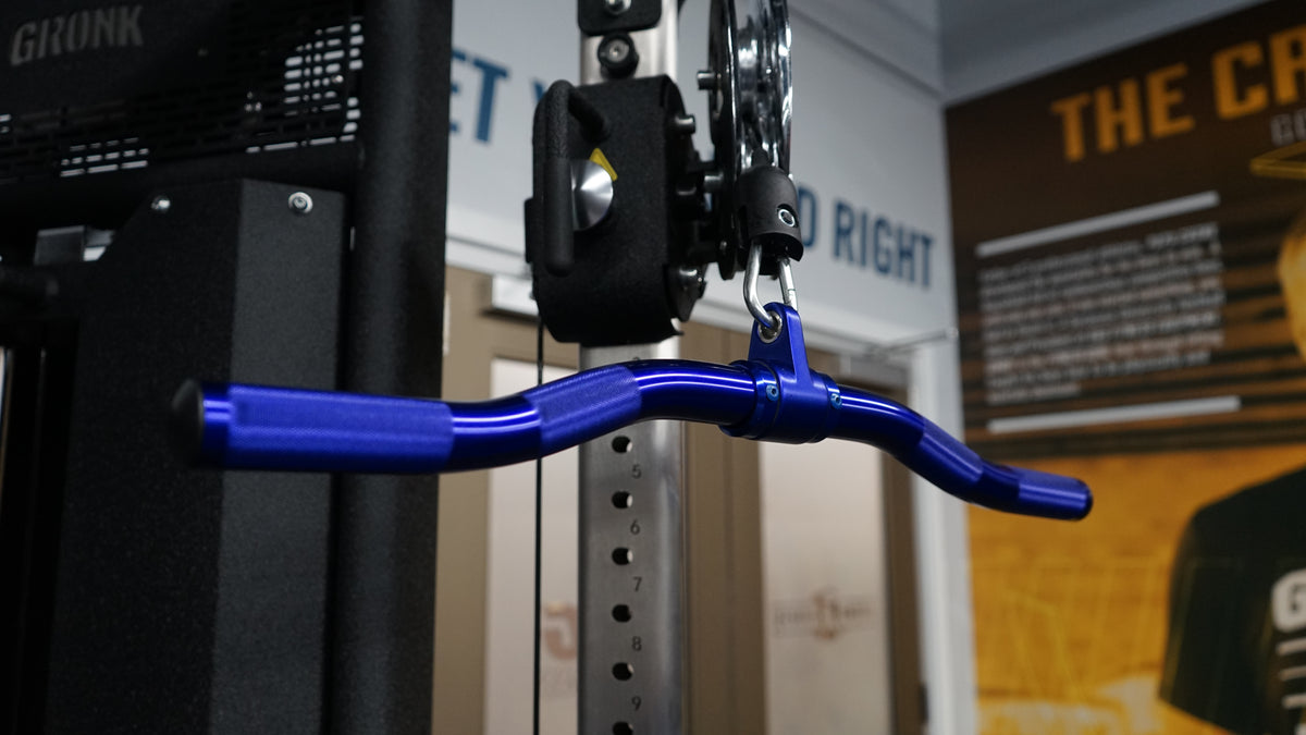 Gronk Fitness curl bar side view on machine