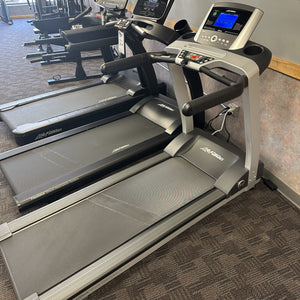 Life Fitness T3 Treadmill w/ Go Console — [Display Model]