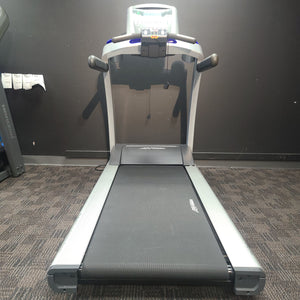 Life Fitness T5 Treadmill w/ Go Console — [Display Model]