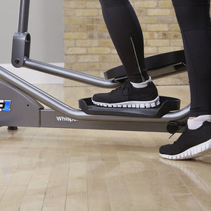 Life Fitness E1 Elliptical Foot pedals. The E1 Elliptical Cross-Trainer by Life Fitness offers a low-impact, total-body workout for home exercisers of all fitness levels. Years of Life Fitness innovation and research yielded an inviting elliptical cross-trainer that merges smooth and natural motions with outstanding durability and extremely quiet operation.